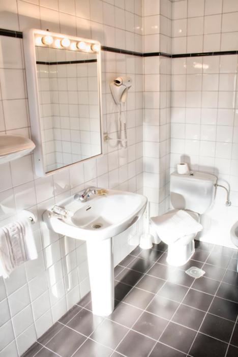 Hotel Covadonga Onís Екстериор снимка