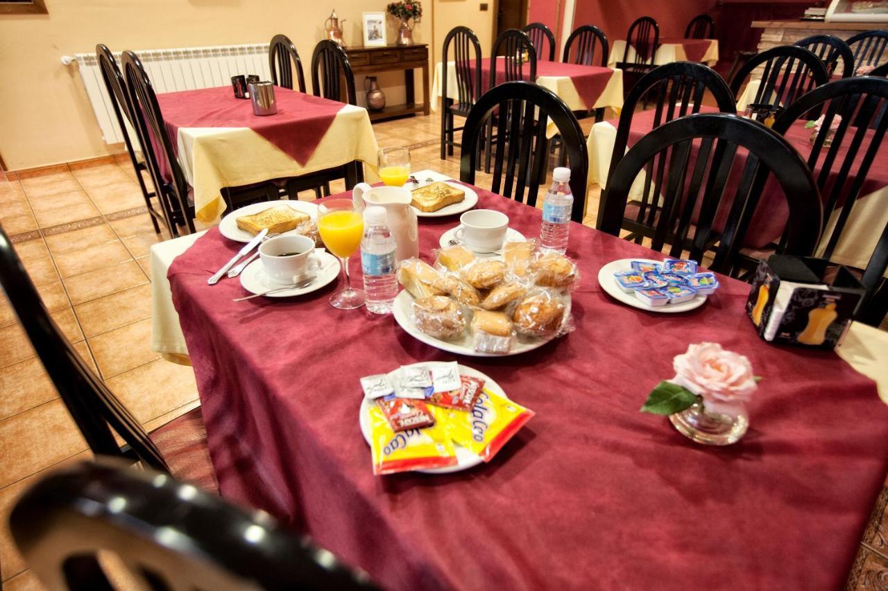Hotel Covadonga Onís Екстериор снимка