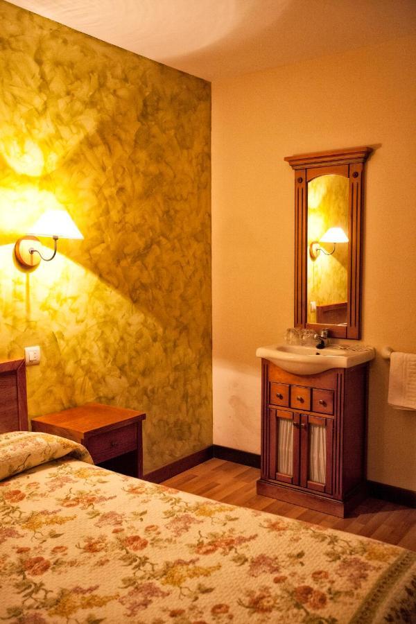 Hotel Covadonga Onís Екстериор снимка