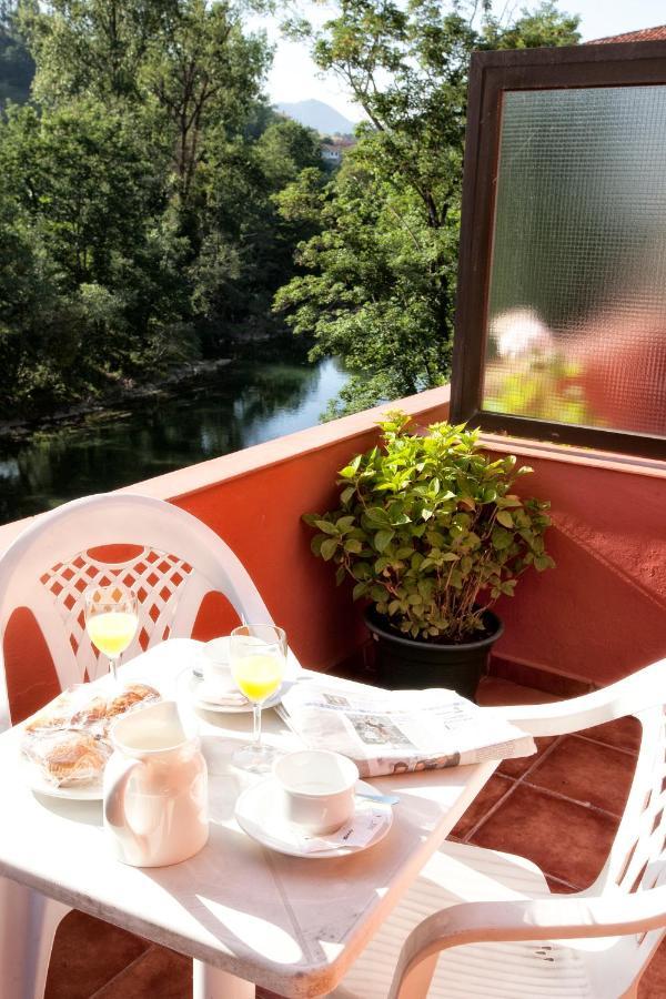 Hotel Covadonga Onís Екстериор снимка