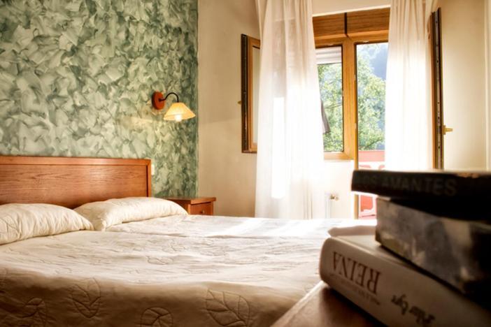 Hotel Covadonga Onís Екстериор снимка
